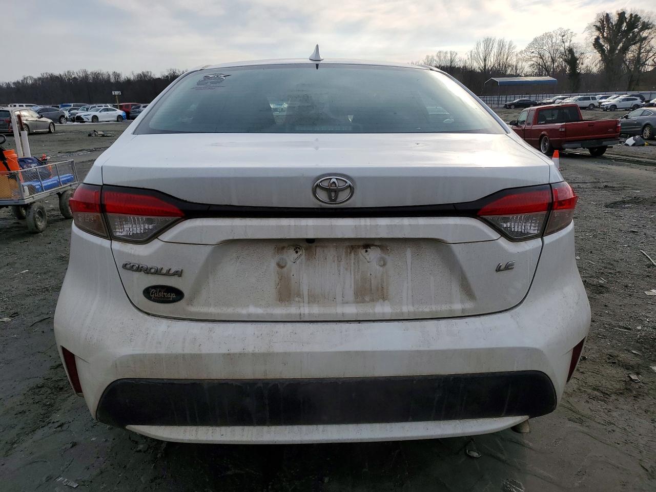 2021 TOYOTA COROLLA photo 11