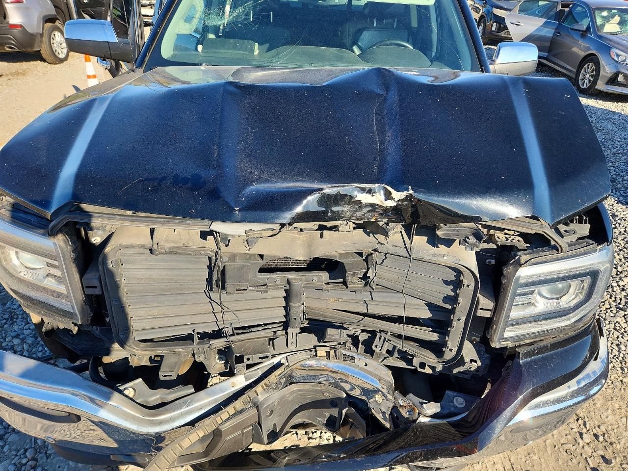 2017 GMC SIERRA K1500 SLT photo 31