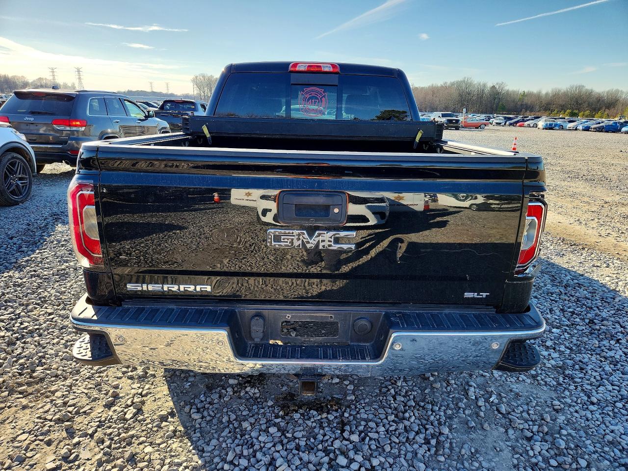 2017 GMC SIERRA K1500 SLT photo 16