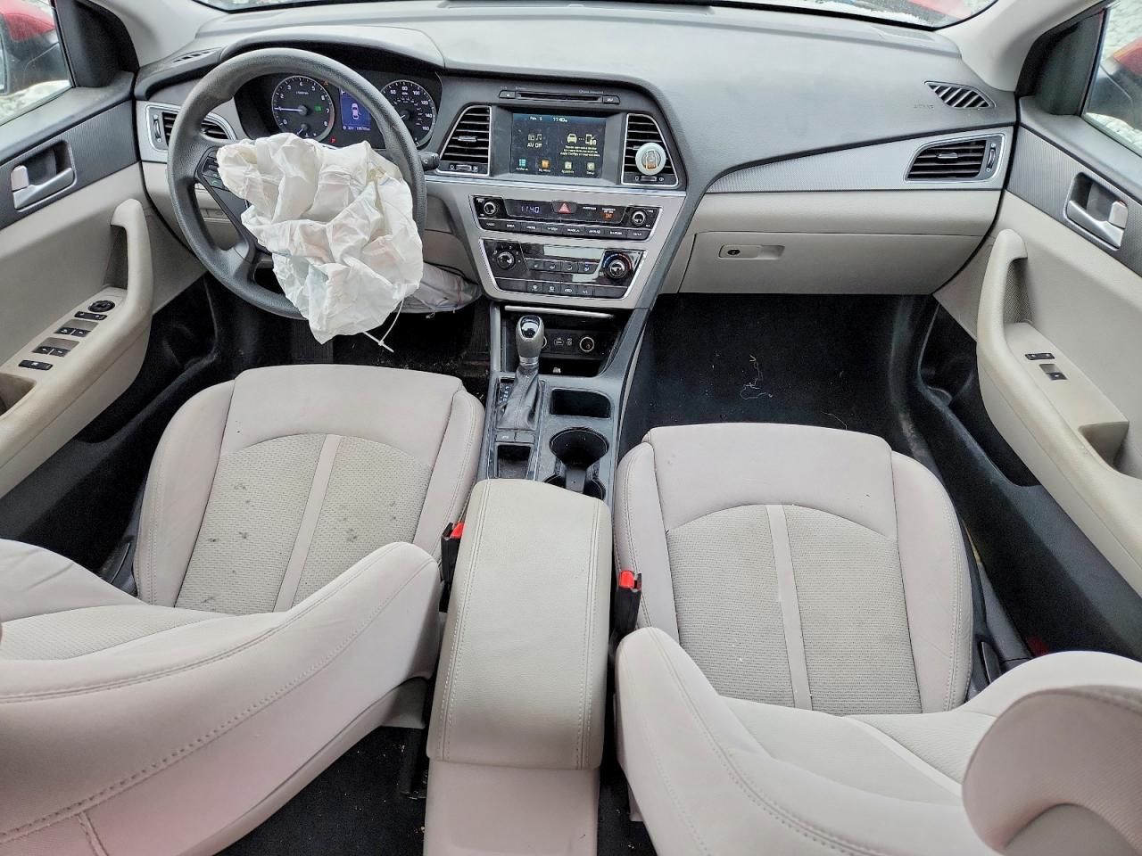 2016 HYUNDAI SONATA SE photo 8