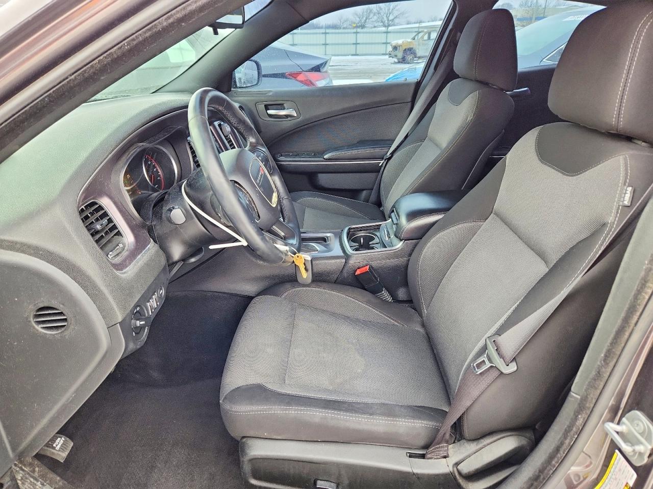 2015 DODGE CHARGER SE photo 13