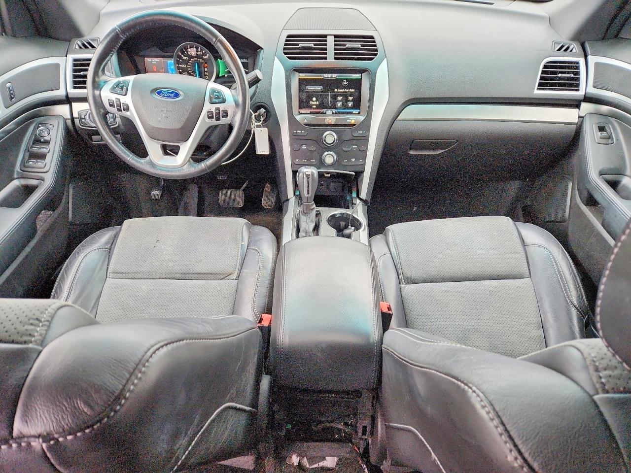 2015 FORD EXPLORER XLT photo 8