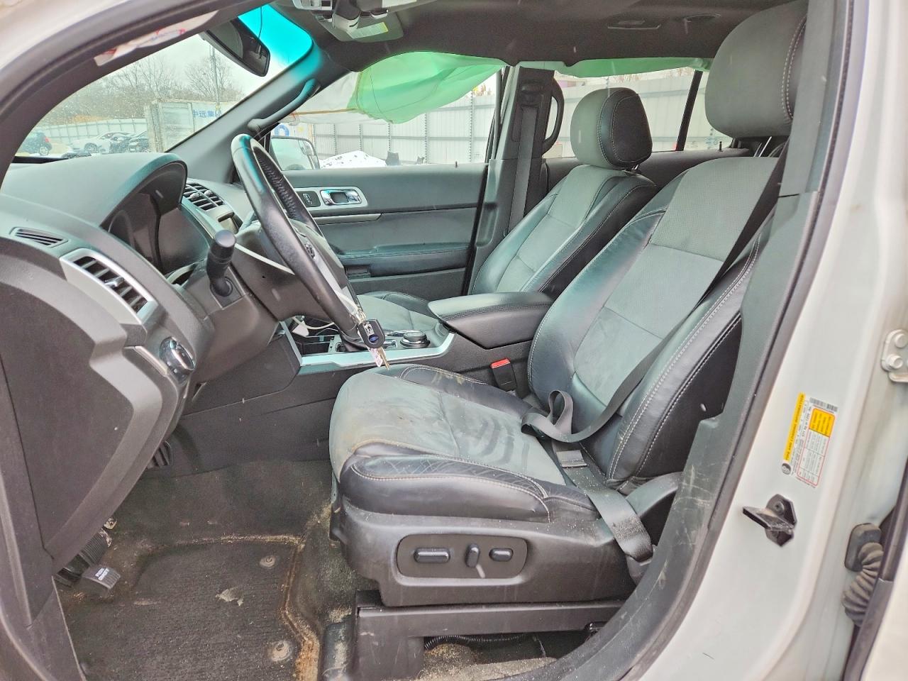 2015 FORD EXPLORER XLT photo 7