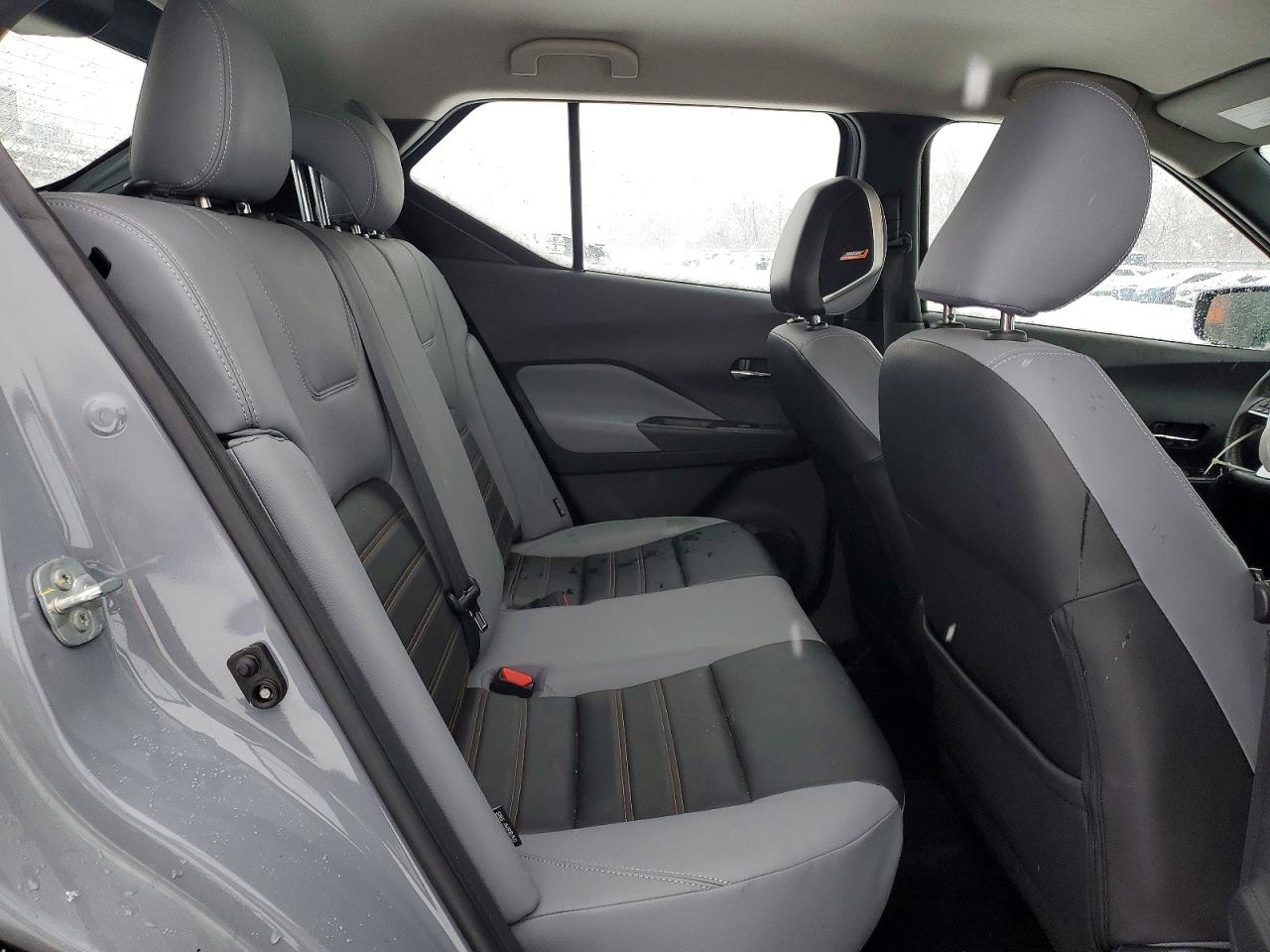 2022 NISSAN KICKS SR photo 21