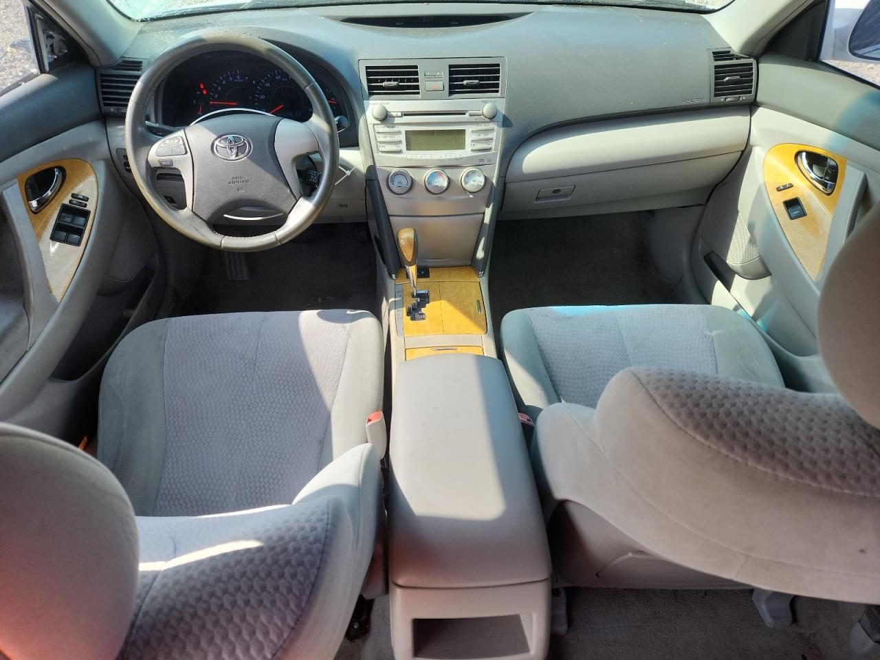 2011 TOYOTA CAMRY BASE photo 8