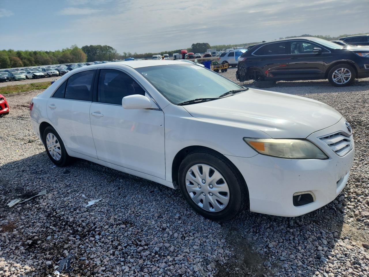 2011 TOYOTA CAMRY BASE photo 4