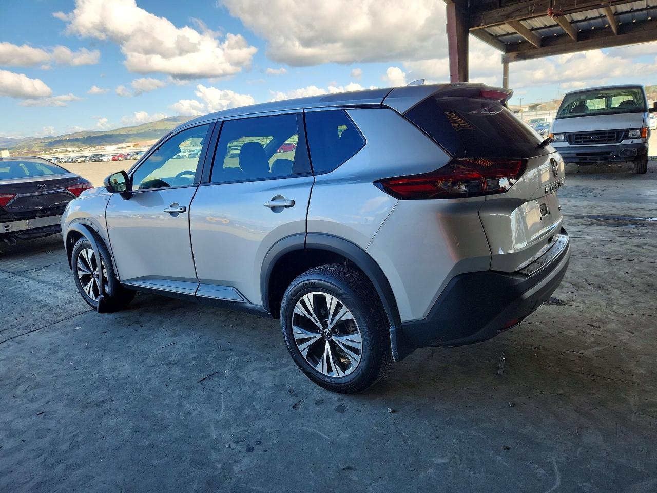 2023 NISSAN ROGUE SV photo 2