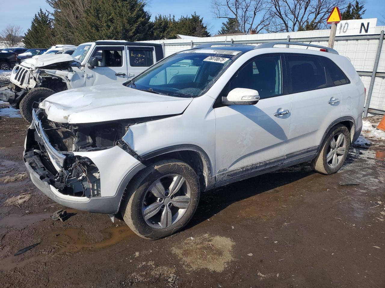 2013 KIA SORENTO