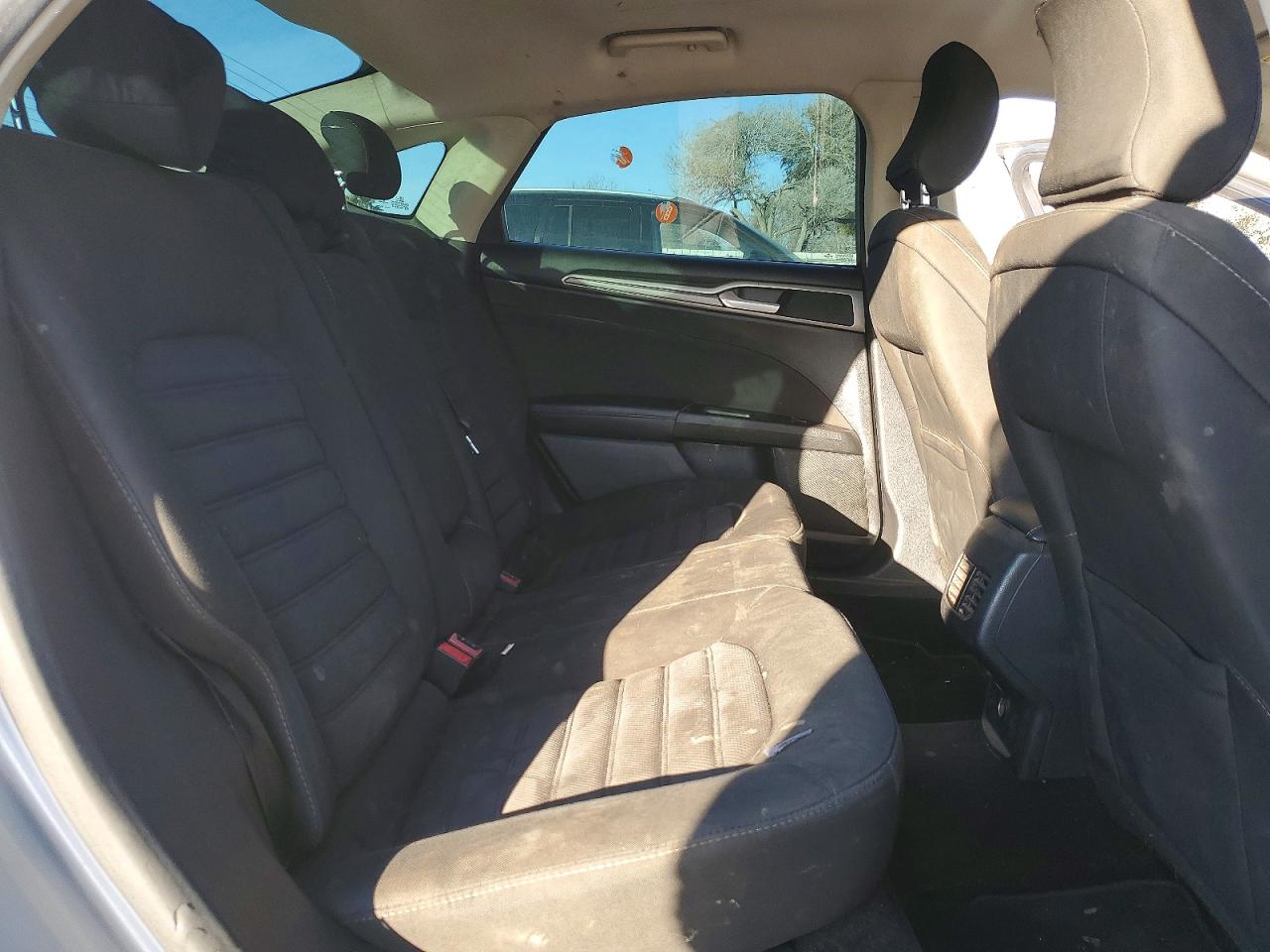2017 FORD FUSION SE HYBRID photo 19