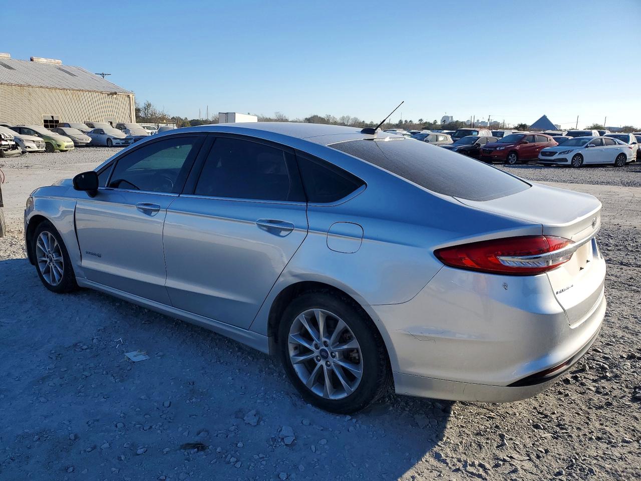 2017 FORD FUSION SE HYBRID photo 3