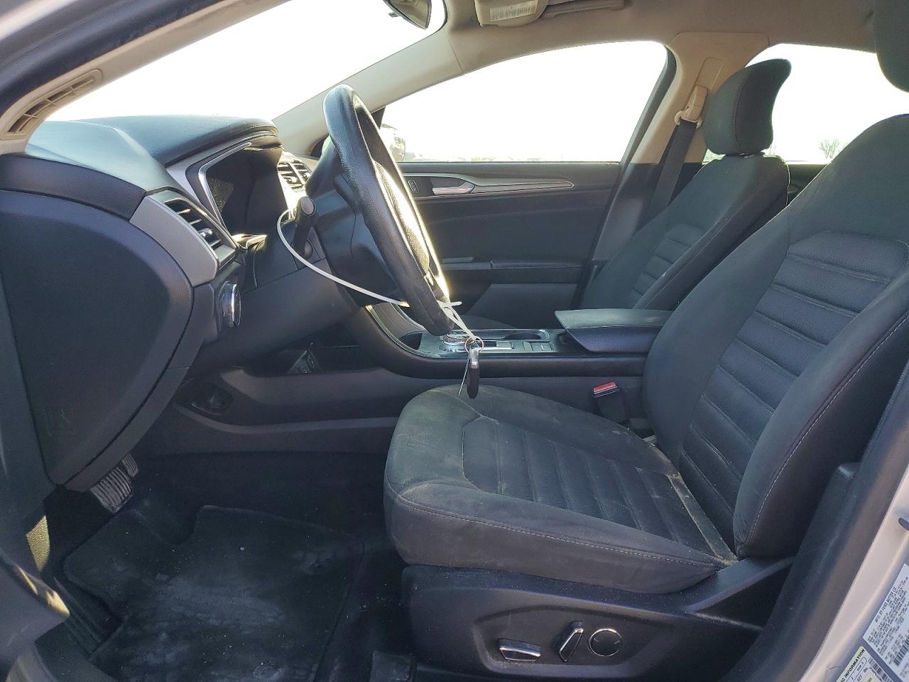 2017 FORD FUSION SE HYBRID photo 13