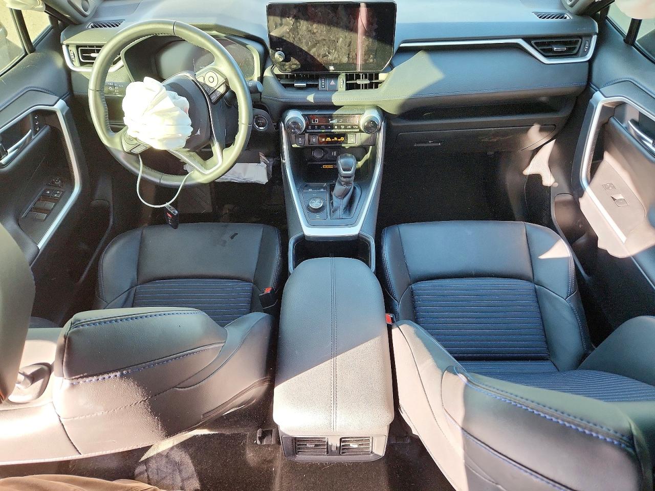 2024 TOYOTA RAV4 XSE photo 8