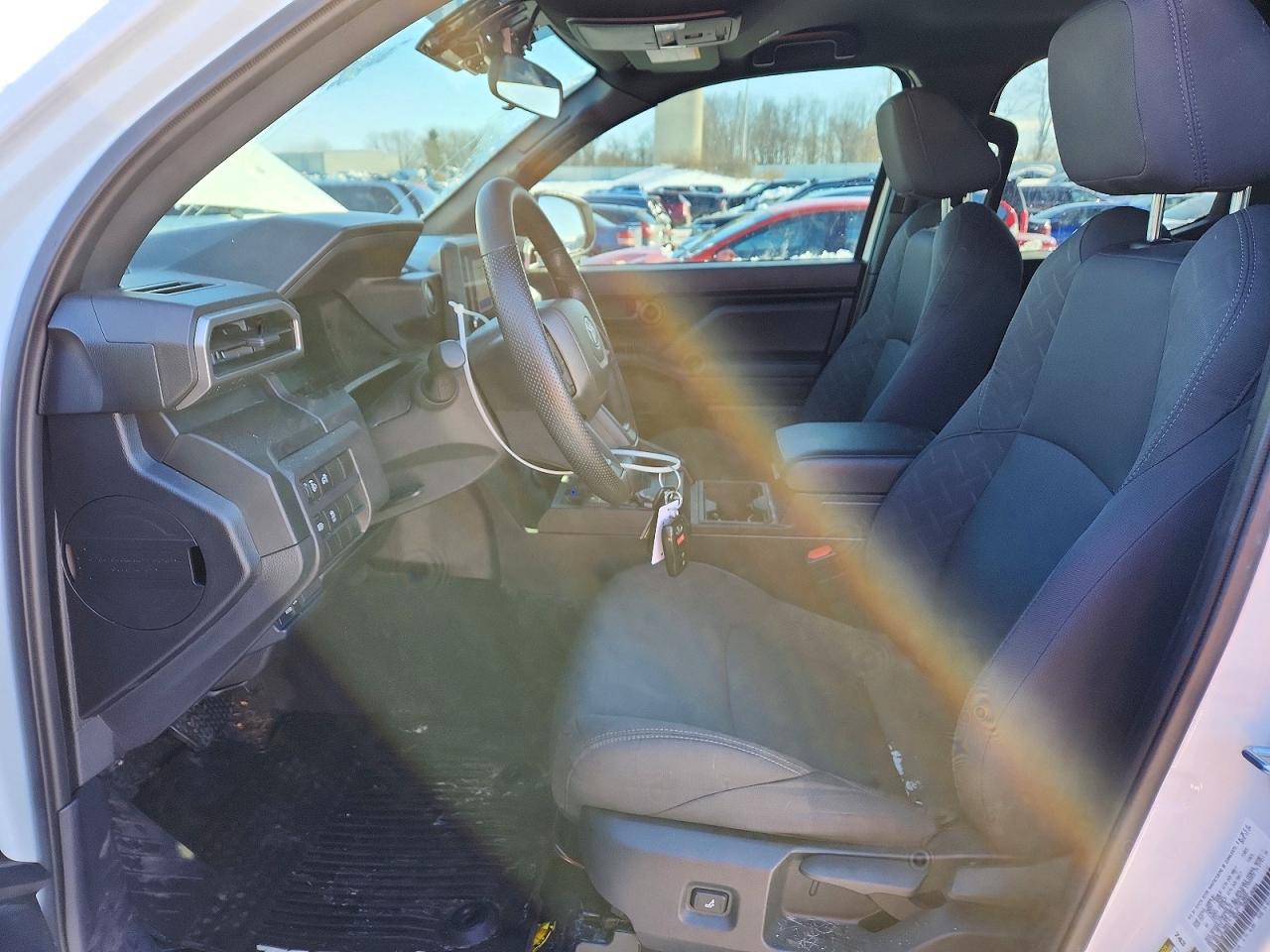 2024 TOYOTA TACOMA DOUBLE CAB photo 13