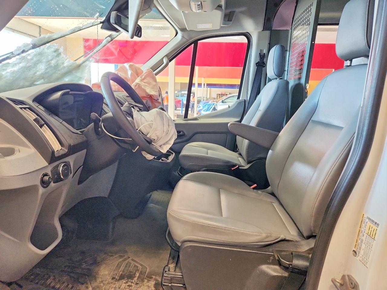 2018 FORD TRANSIT 250 UTILITY / SERVICE VAN photo 7