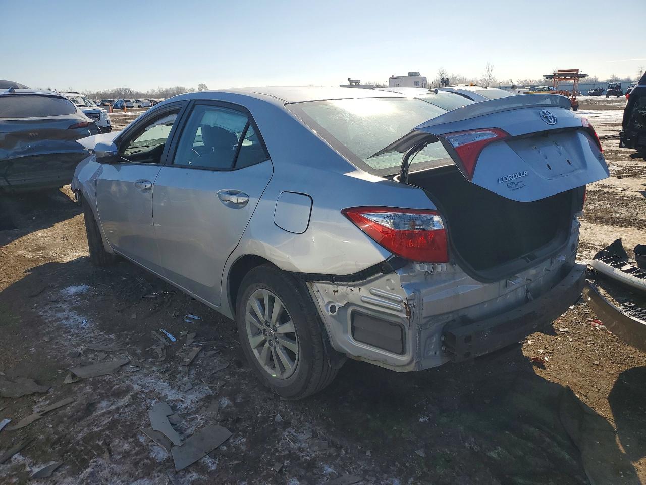 2014 TOYOTA COROLLA L photo 4