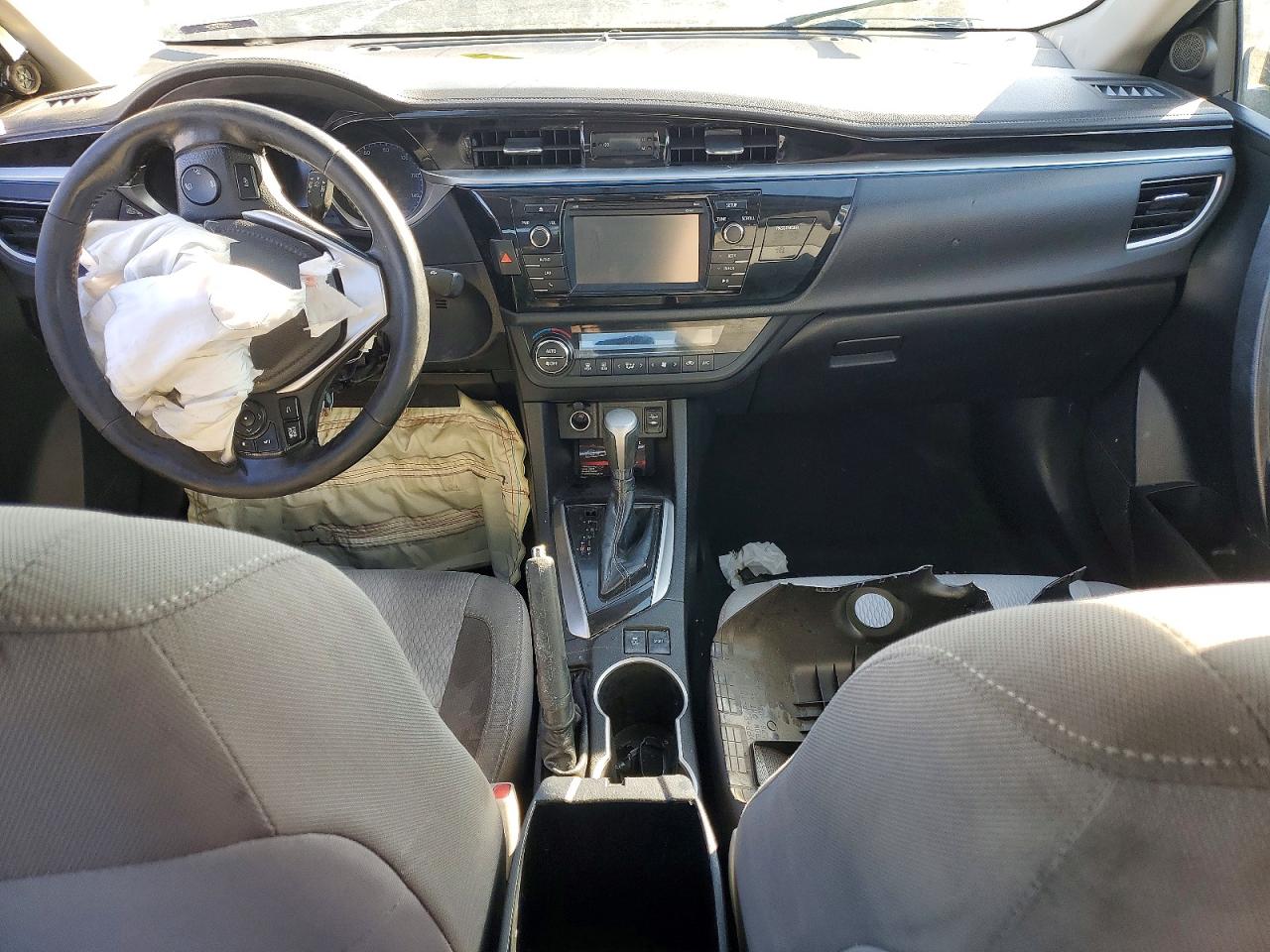 2014 TOYOTA COROLLA L photo 22