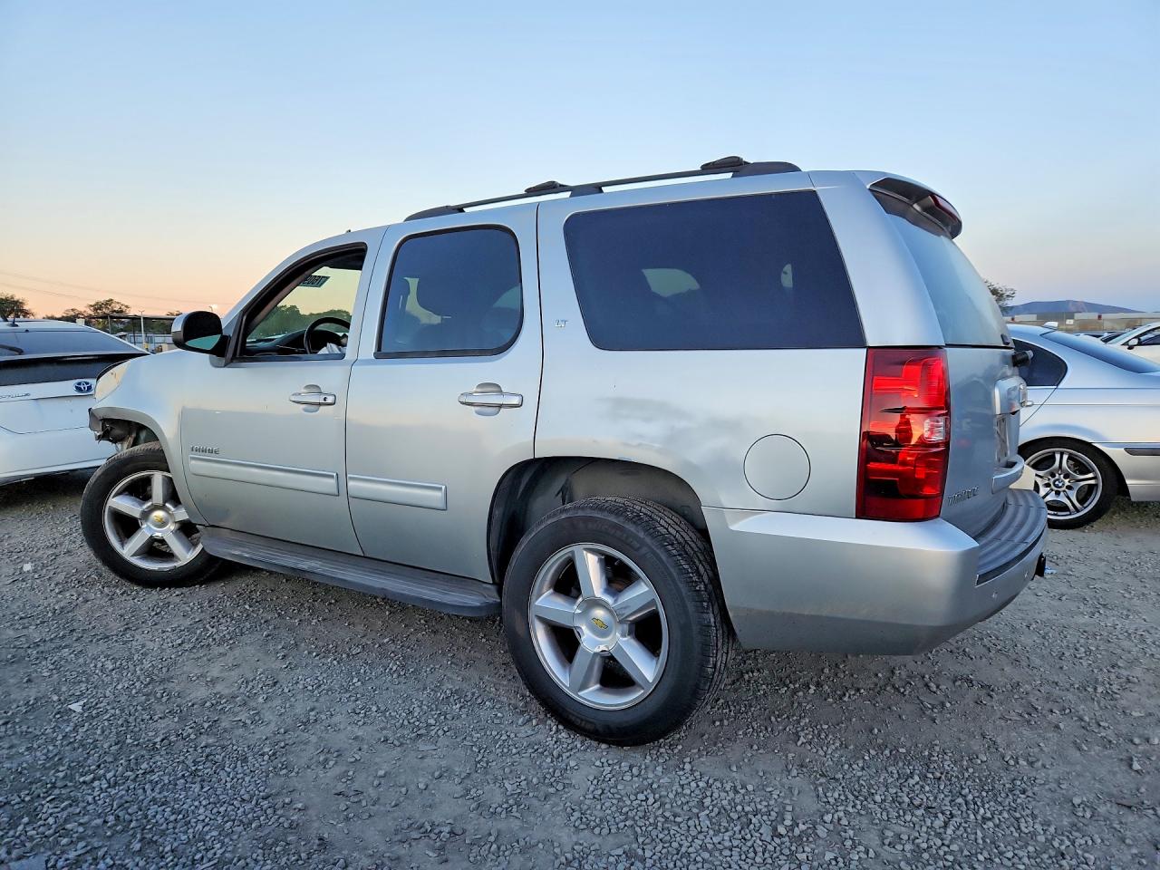 2013 CHEVROLET TAHOE C1500 LT photo 2