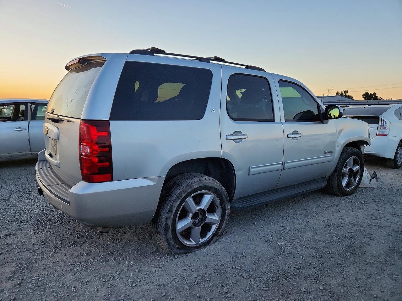 2013 CHEVROLET TAHOE C1500 LT photo 3