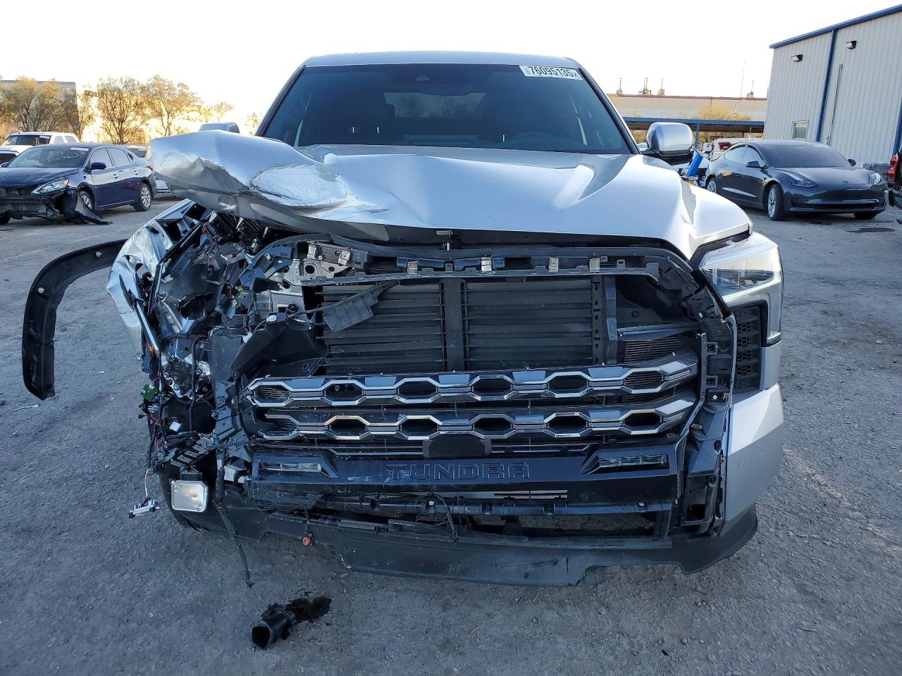 2024 TOYOTA TUNDRA PLATINUM photo 13