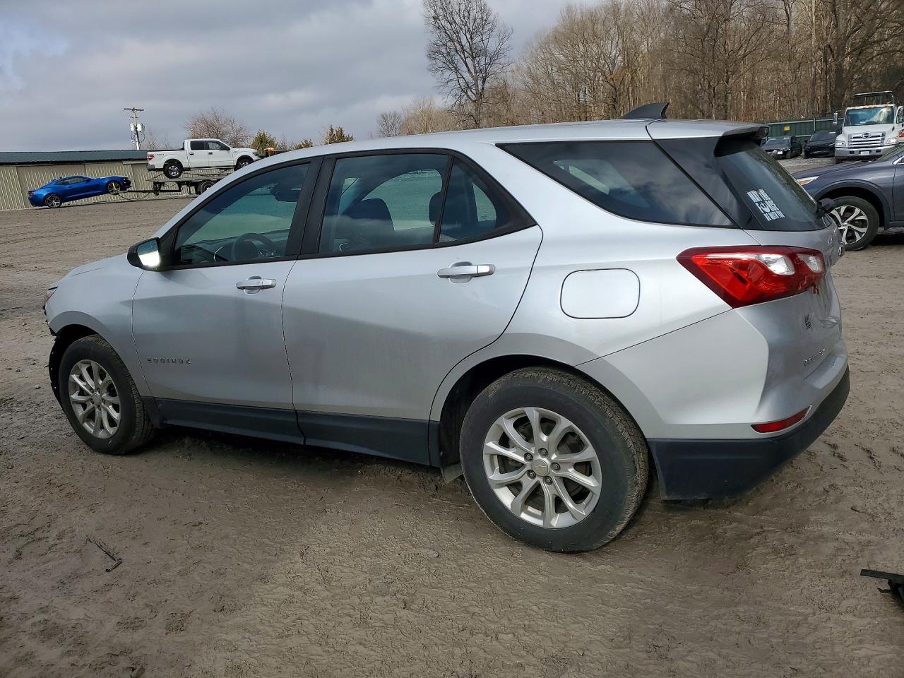 2020 CHEVROLET EQUINOX LS photo 4