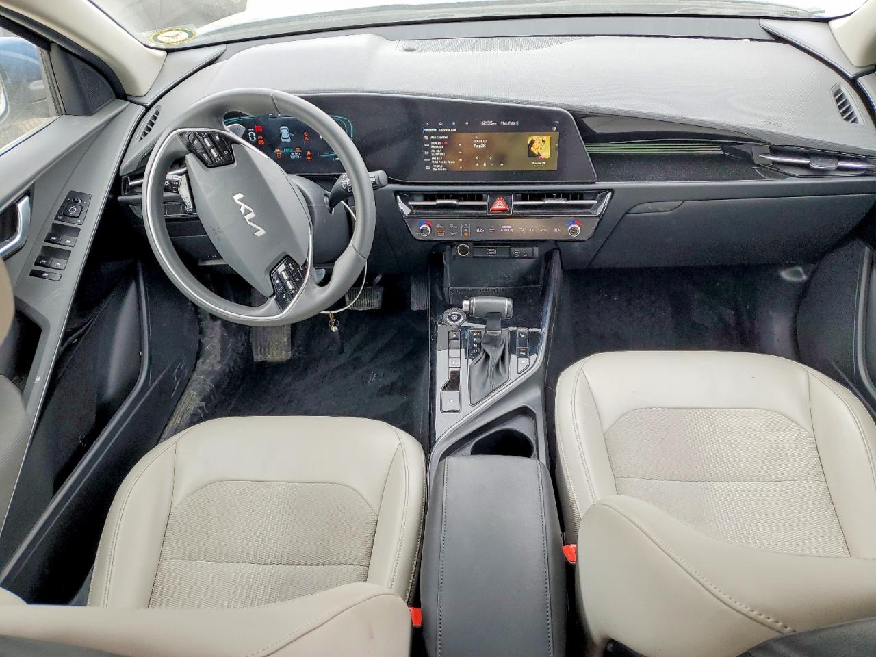 2024 KIA NIRO EX photo 8