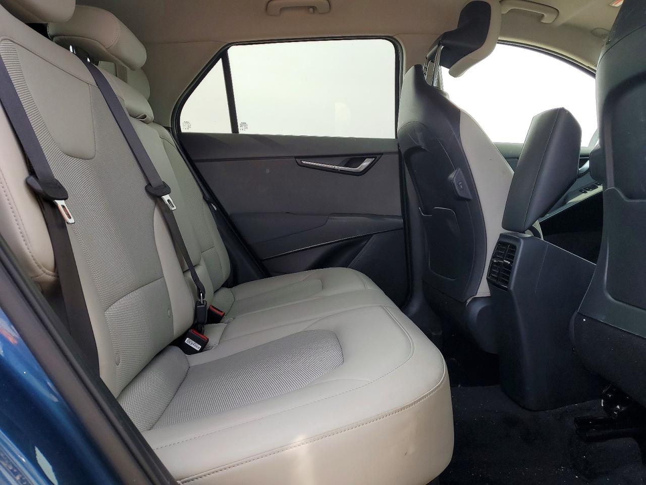 2024 KIA NIRO EX photo 11