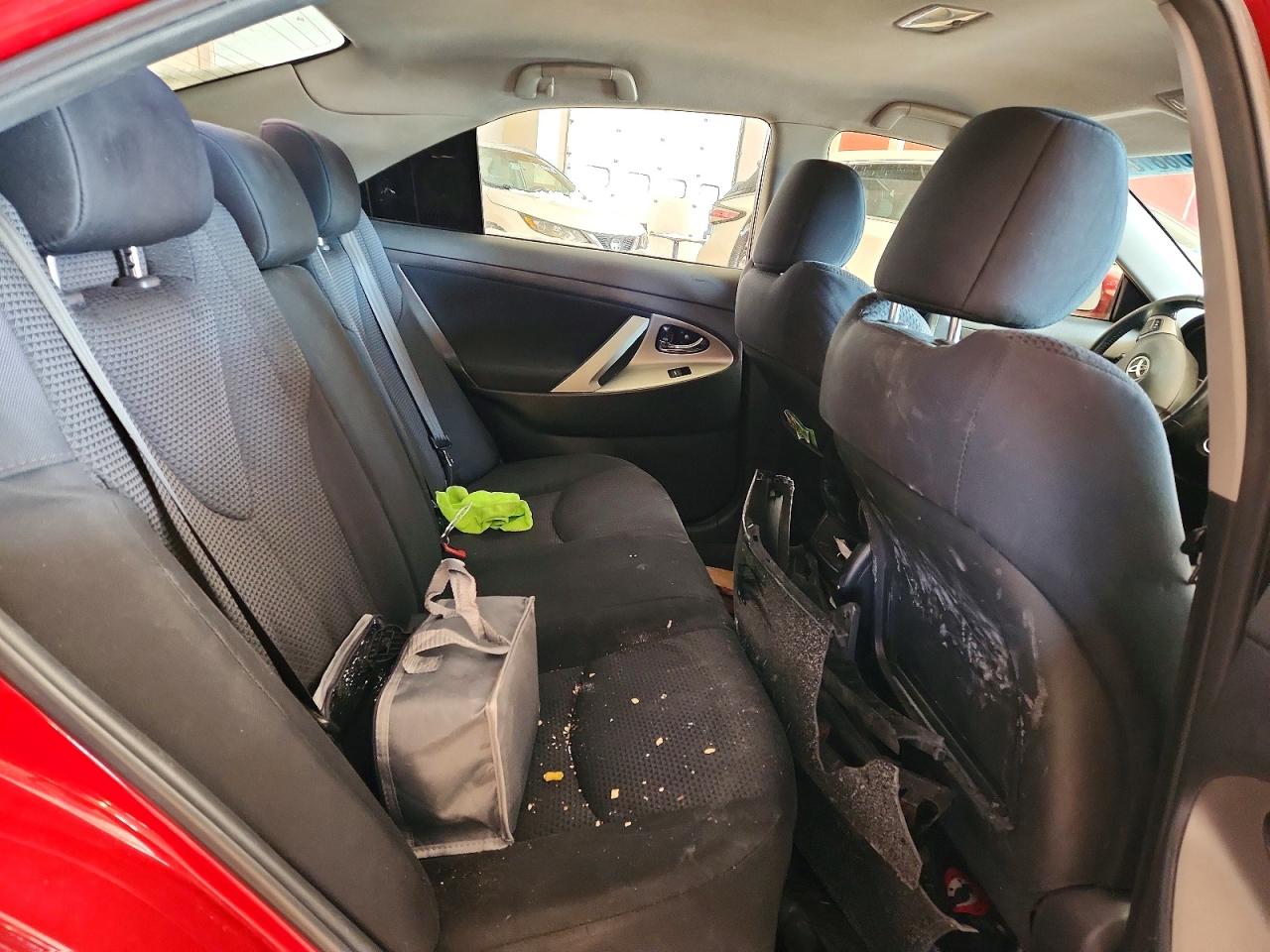 2010 TOYOTA CAMRY BASE photo 19
