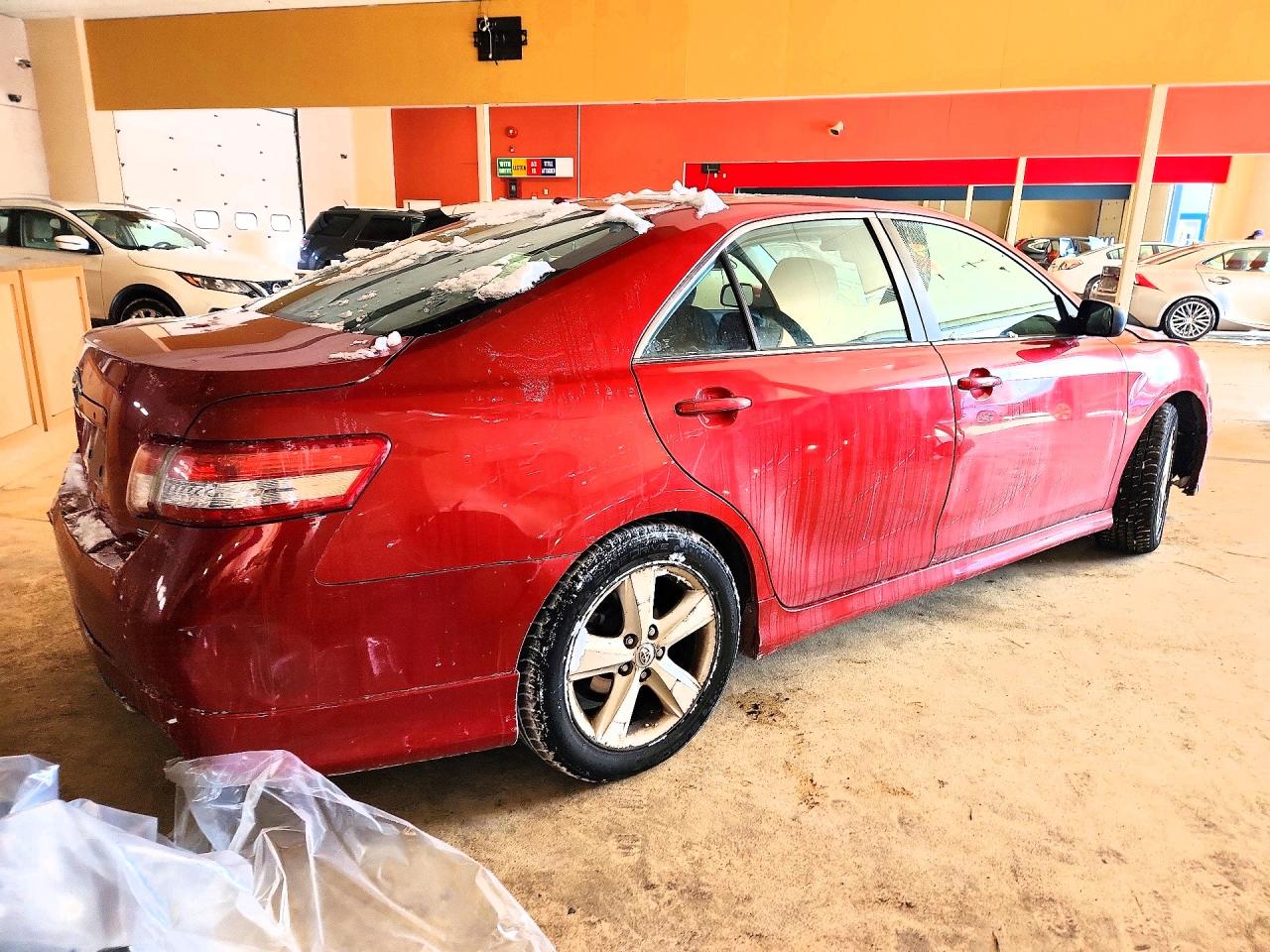 2010 TOYOTA CAMRY BASE photo 5