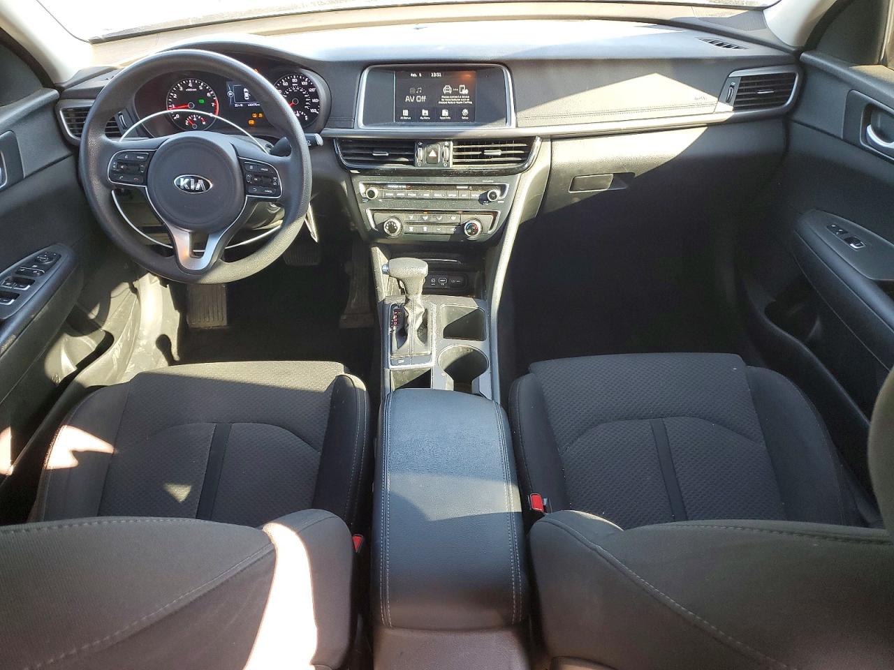 2018 KIA OPTIMA LX photo 8