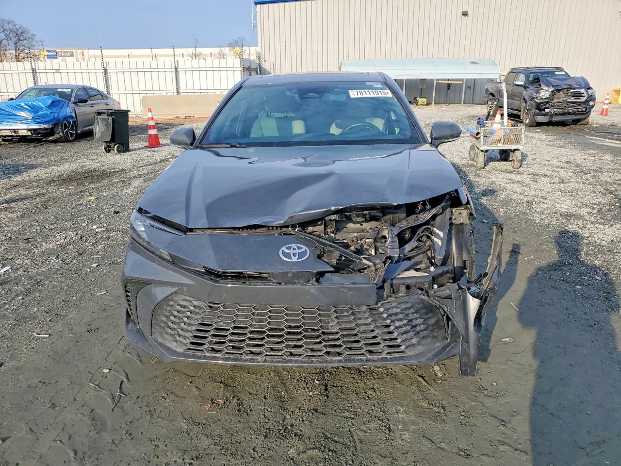 2025 TOYOTA CAMRY XSE photo 5