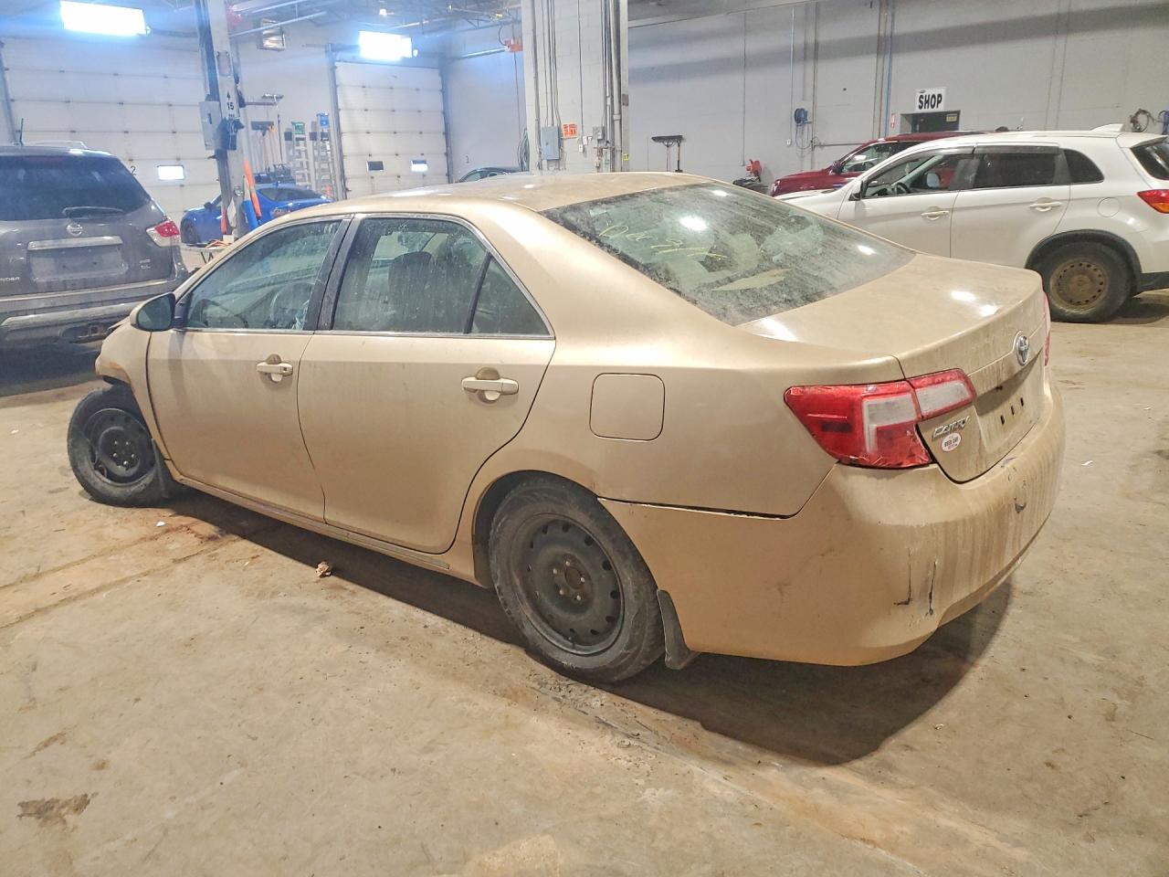 2012 TOYOTA CAMRY BASE photo 3