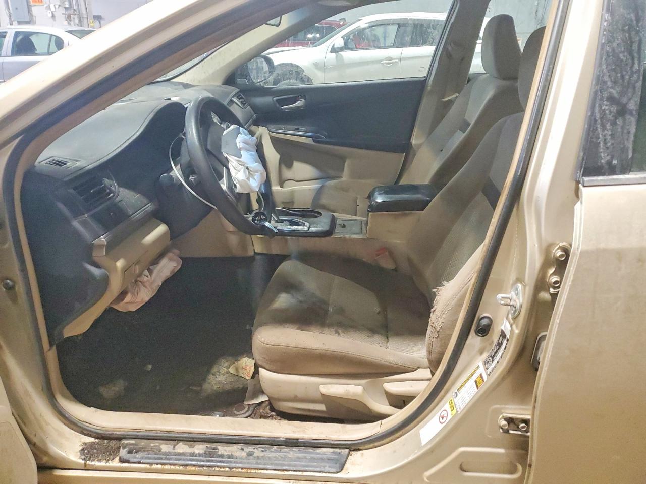 2012 TOYOTA CAMRY BASE photo 13