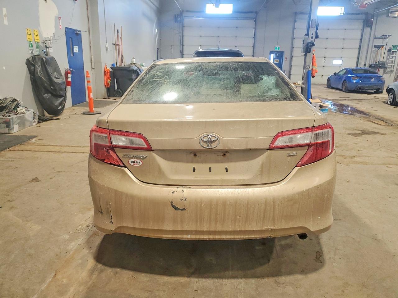 2012 TOYOTA CAMRY BASE photo 11