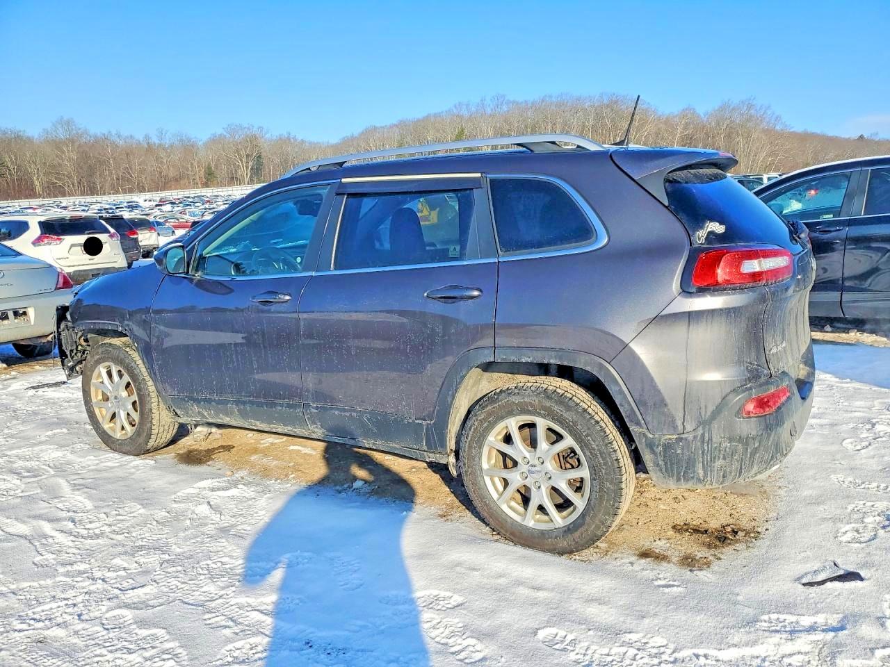 2017 JEEP CHEROKEE LATITUDE photo 2
