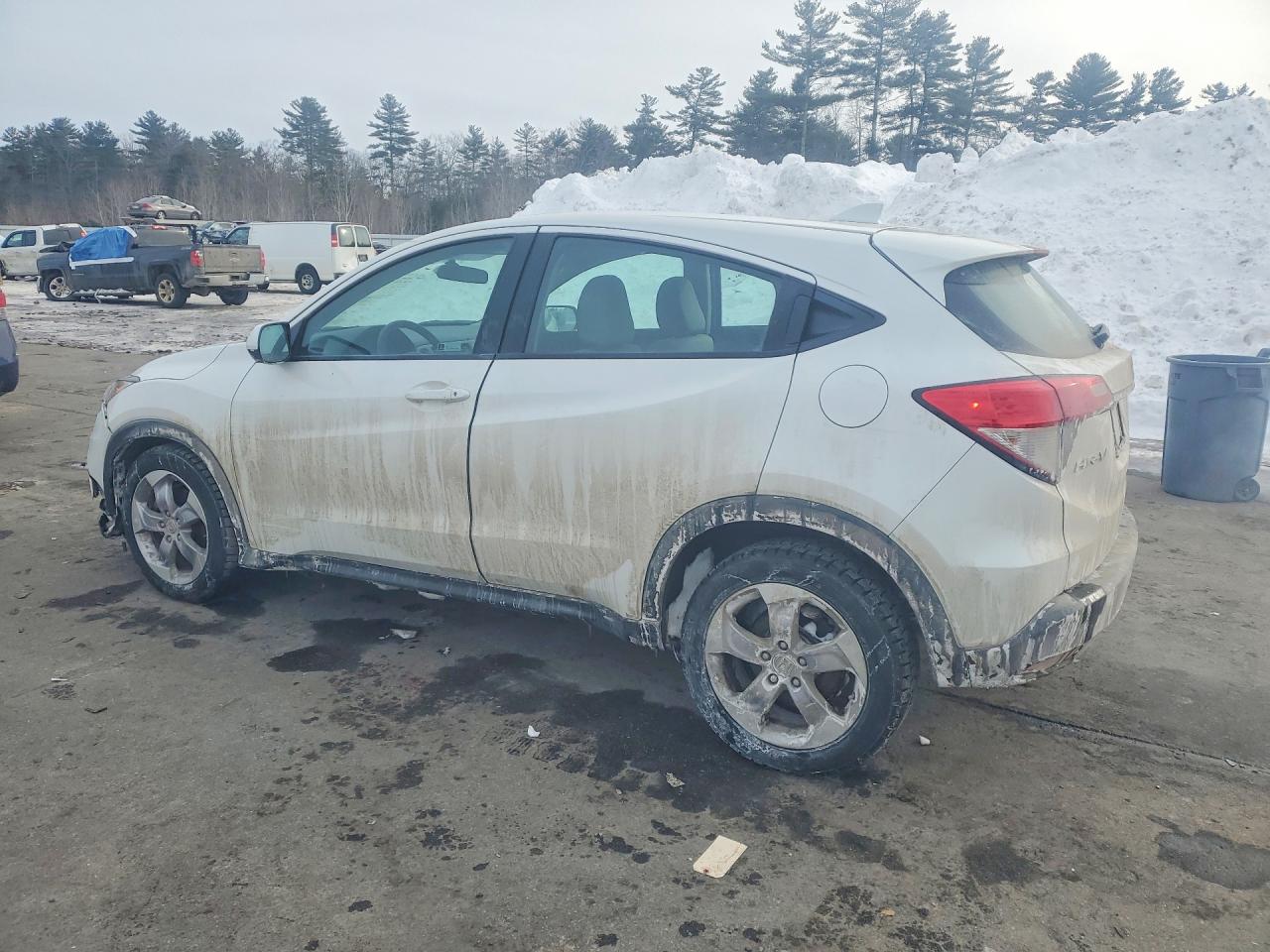 2021 HONDA HR-V LX photo 2