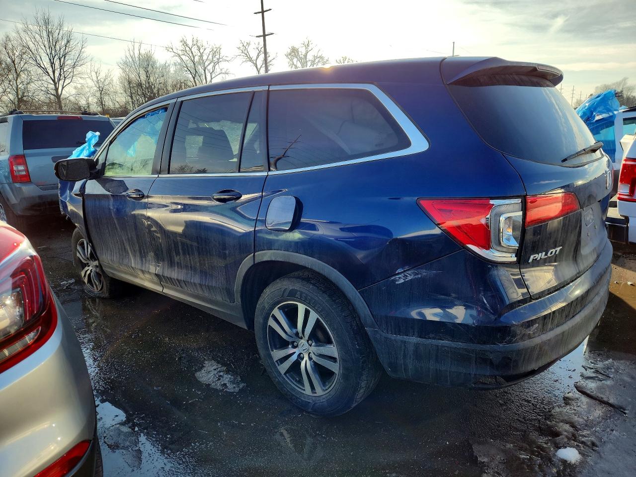 2016 HONDA PILOT EXL photo 3