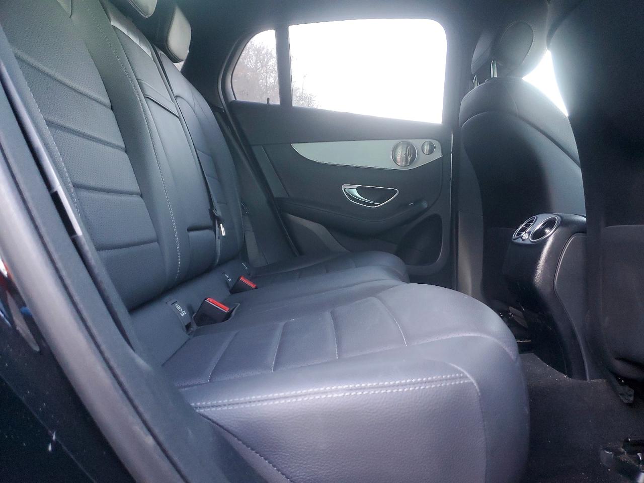 2021 MERCEDES-BENZ GLC COUPE 300 4MATIC photo 31