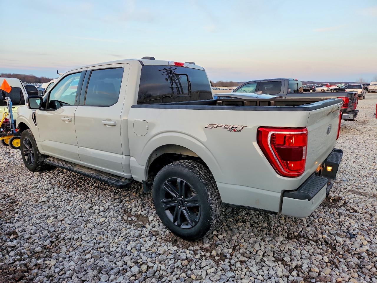 2023 FORD F150 SUPERCREW photo 2
