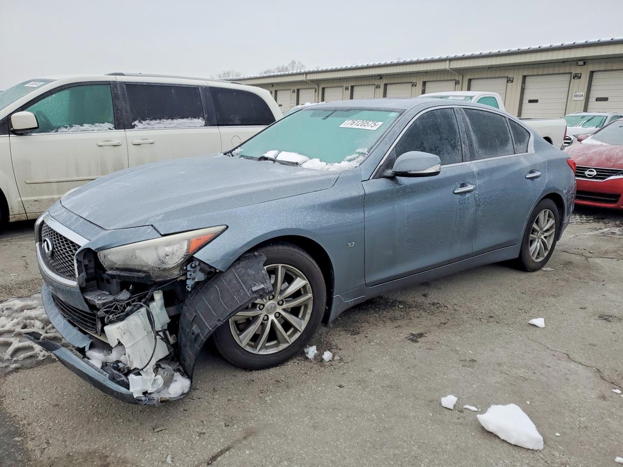 2015 INFINITI Q50