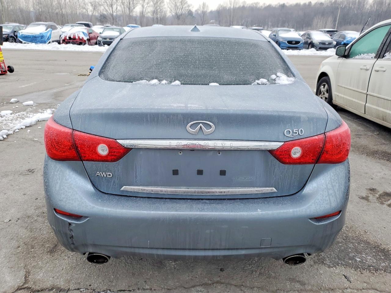 2015 INFINITI Q50 BASE photo 11