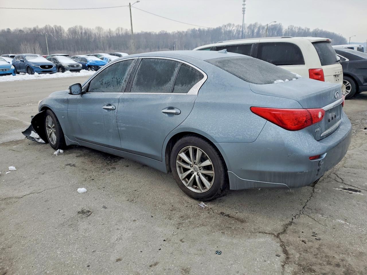 2015 INFINITI Q50 BASE photo 3