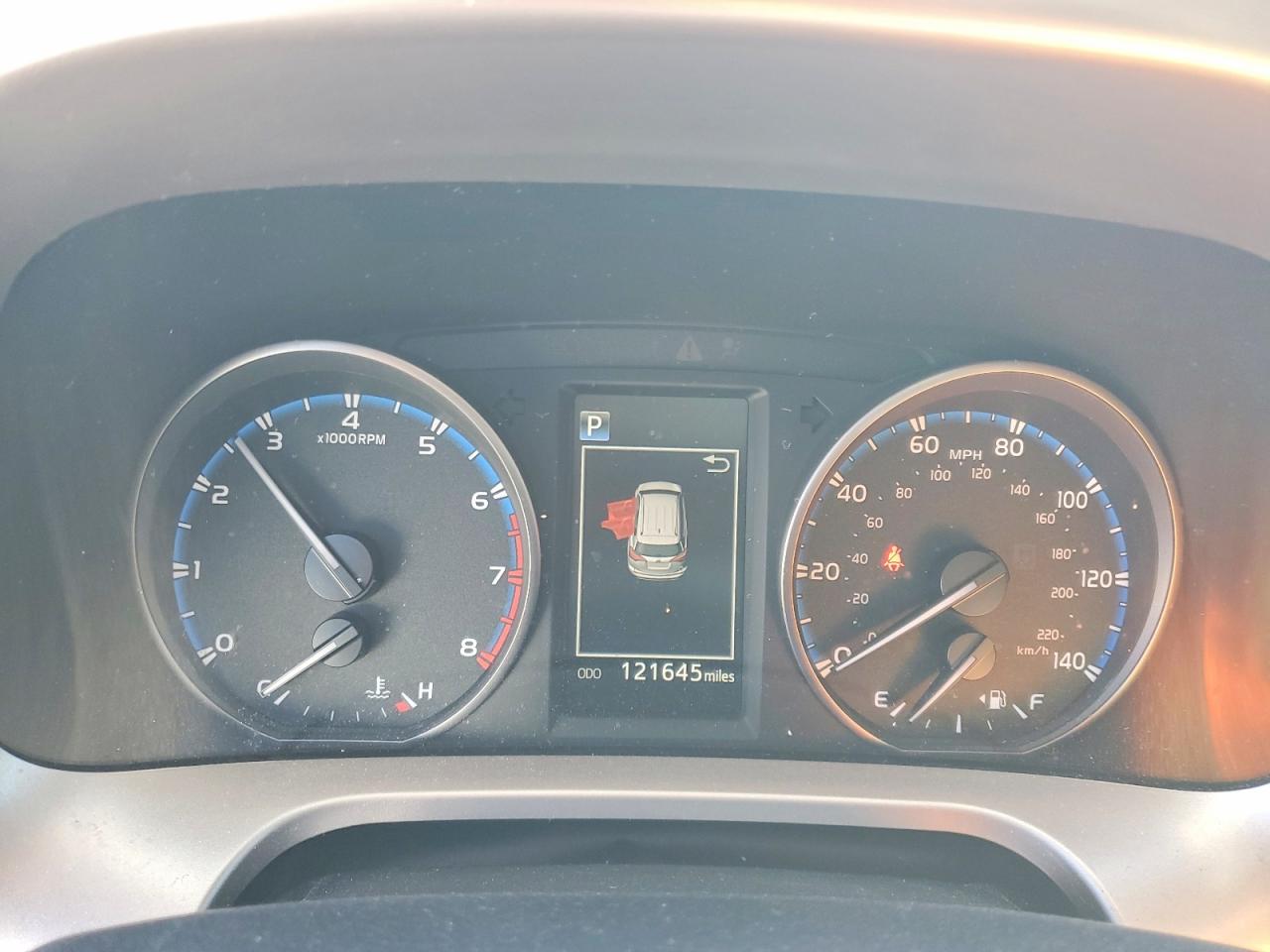 2017 TOYOTA RAV4 LE photo 9