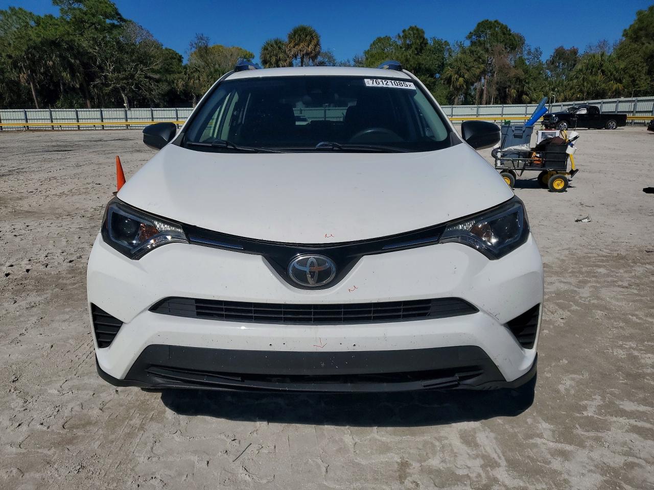 2017 TOYOTA RAV4 LE photo 5