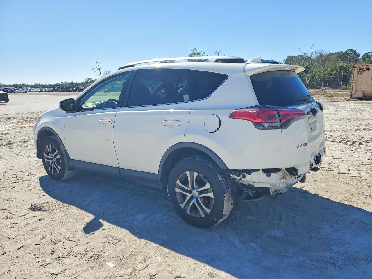 2017 TOYOTA RAV4 LE photo 2