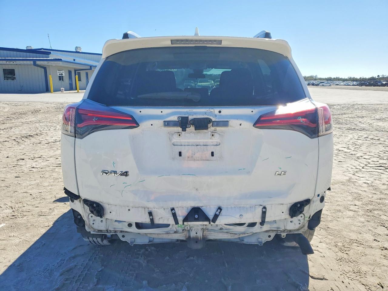 2017 TOYOTA RAV4 LE photo 6