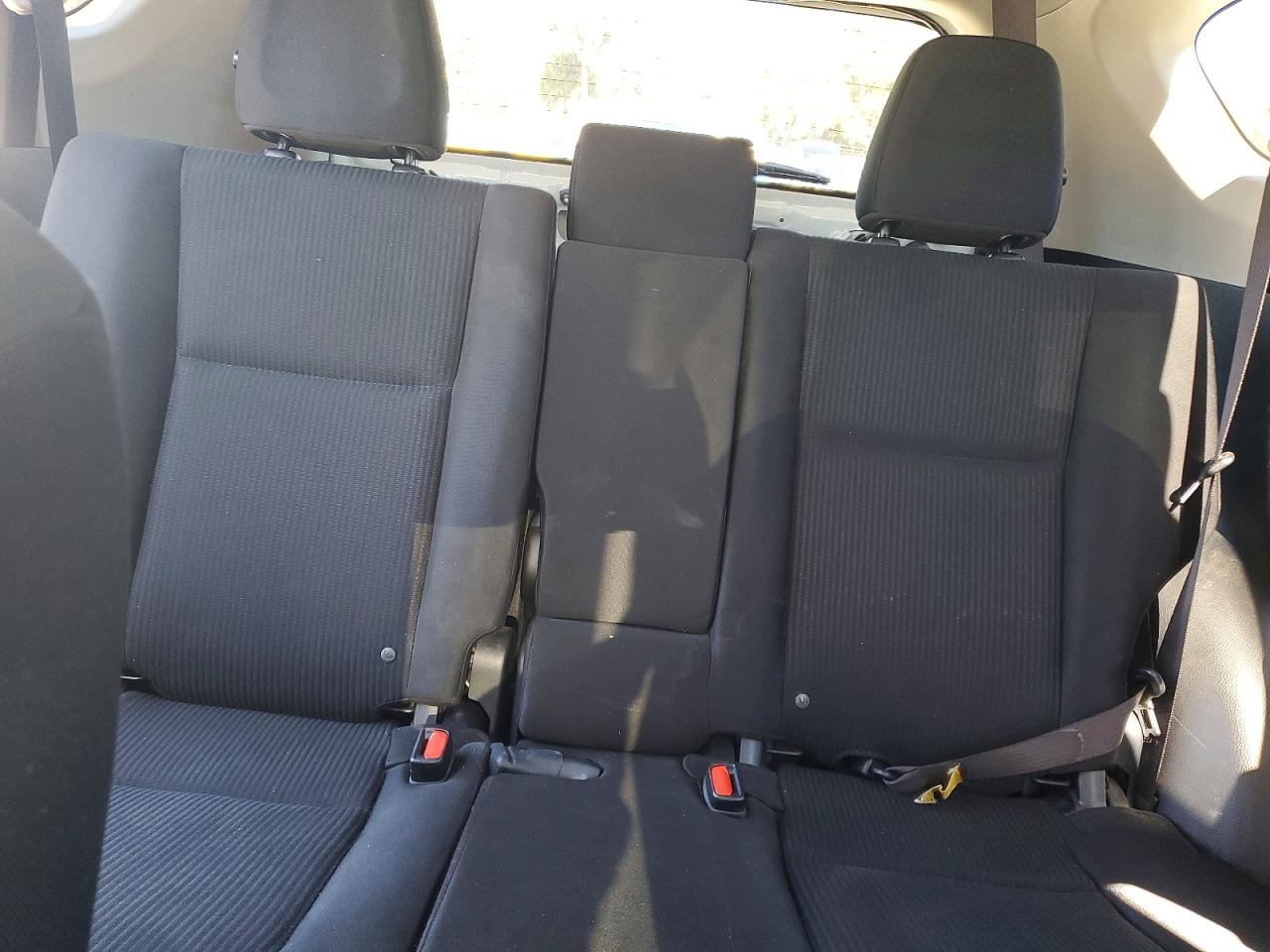 2017 TOYOTA RAV4 LE photo 10