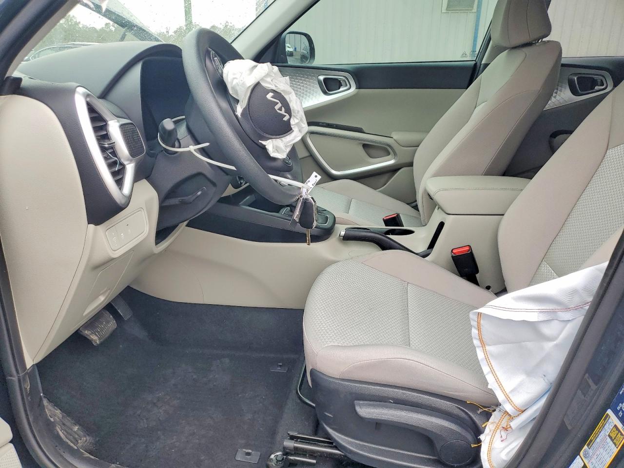 2025 KIA SOUL LX photo 13