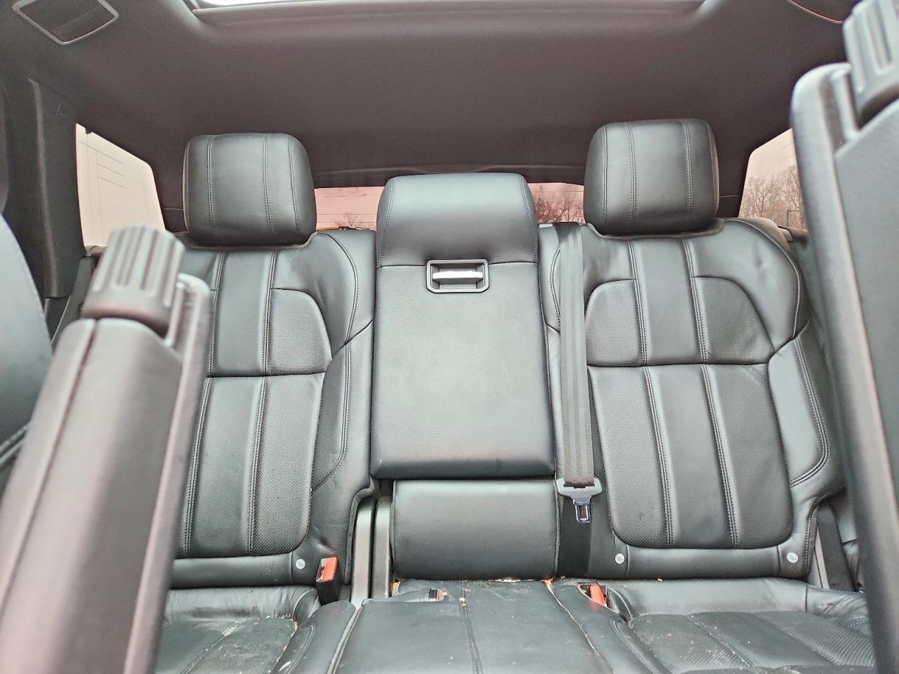 2016 LAND ROVER RANGE ROVER SPORT SE photo 28