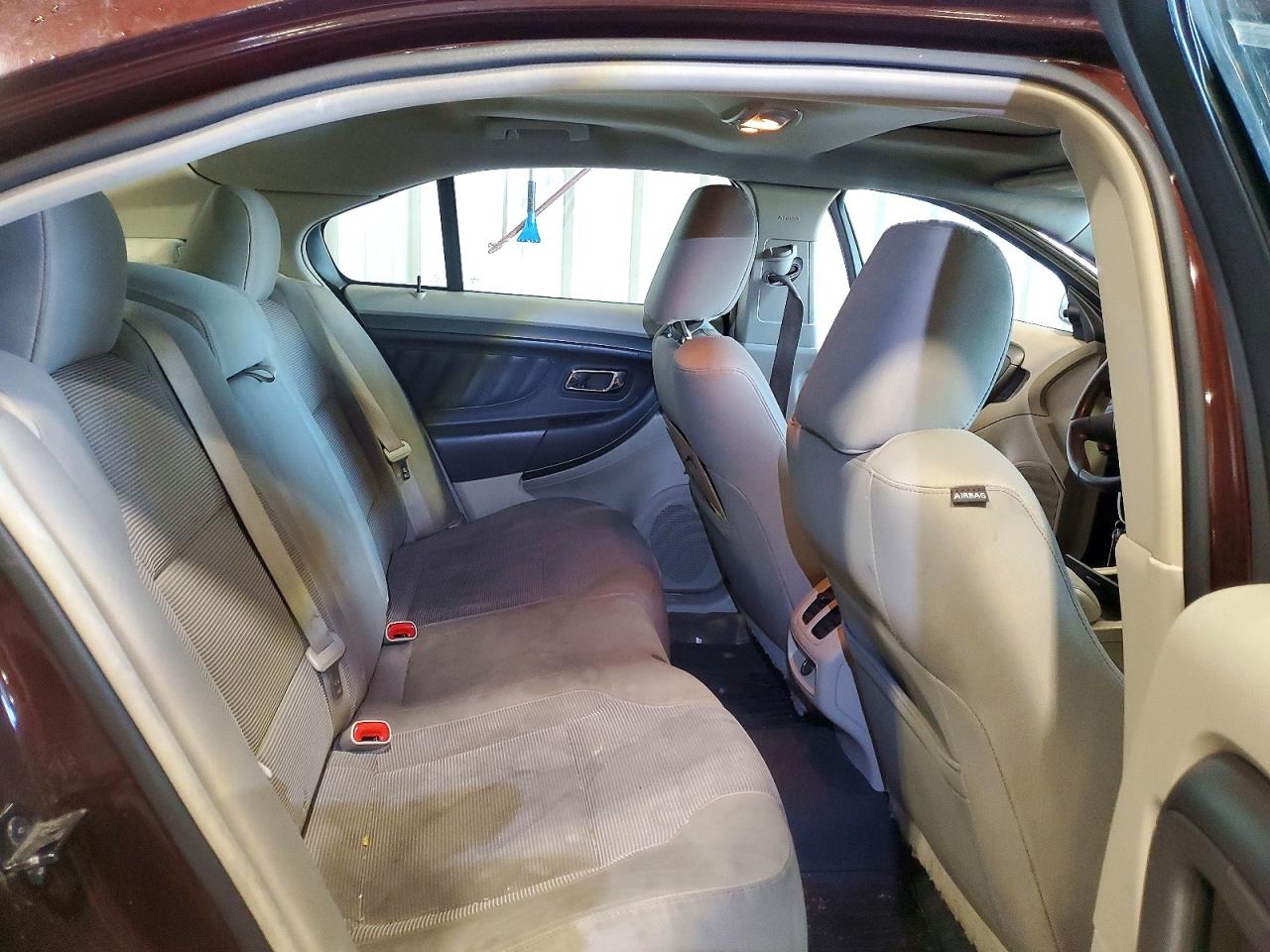 2010 FORD TAURUS SEL photo 19
