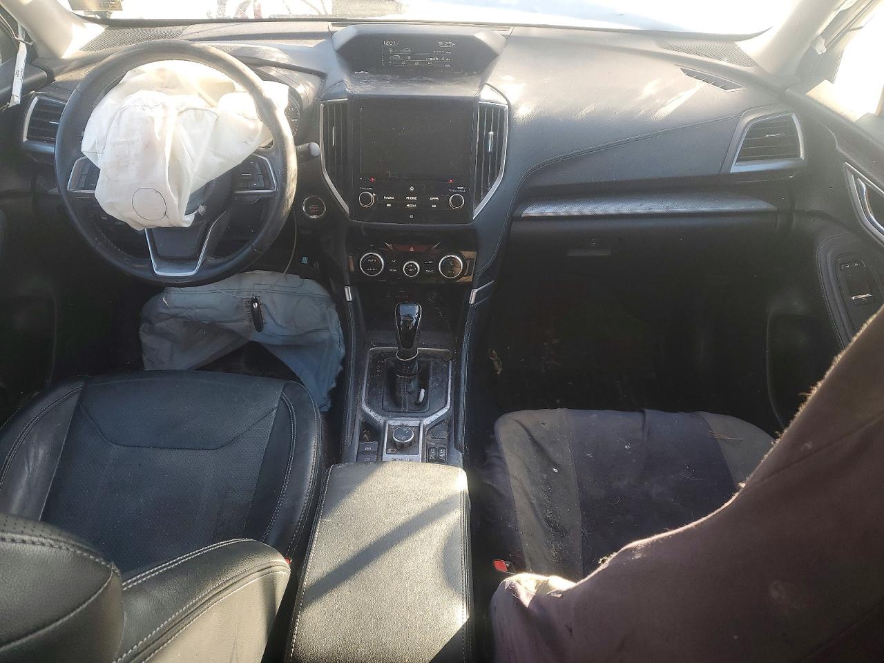 2019 SUBARU FORESTER LIMITED photo 8